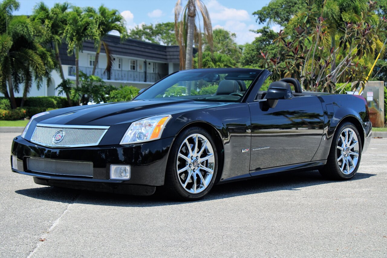 2008 Cadillac XLR-V   - Photo 12 - Stuart, FL 34997