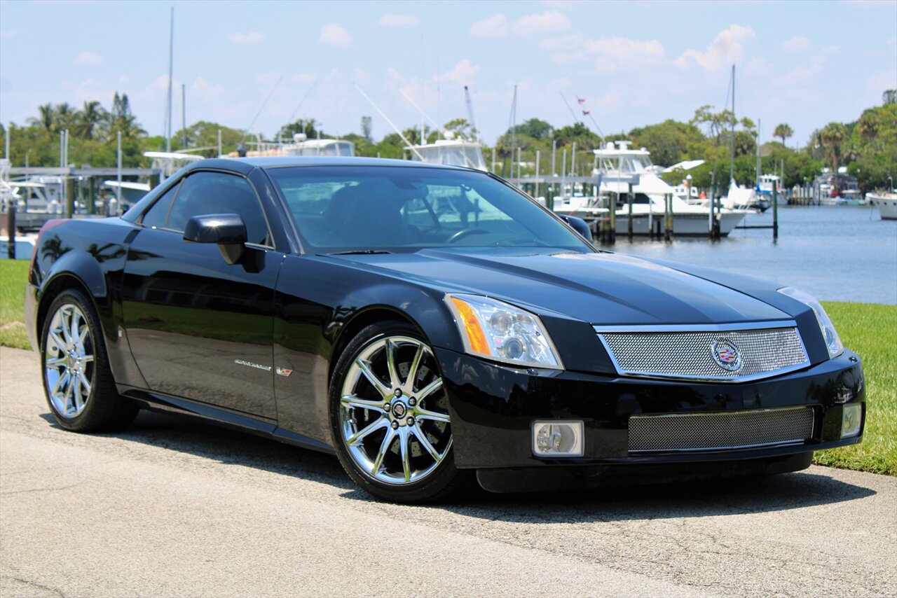 2008 Cadillac XLR-V   - Photo 6 - Stuart, FL 34997