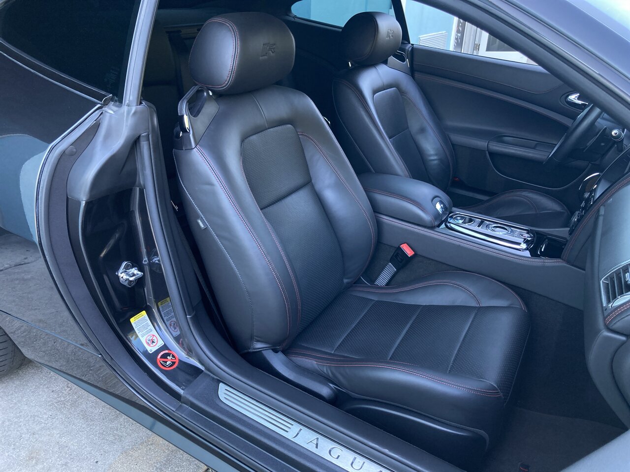 2014 Jaguar XK XKR   - Photo 16 - Stuart, FL 34997