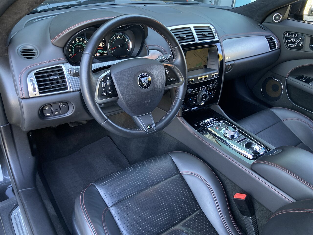 2014 Jaguar XK XKR   - Photo 18 - Stuart, FL 34997