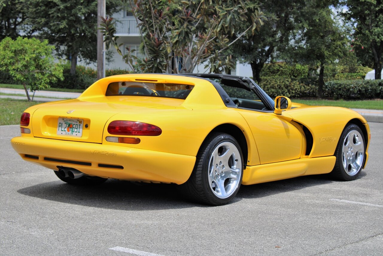 2002 Dodge Viper RT/10   - Photo 13 - Stuart, FL 34997