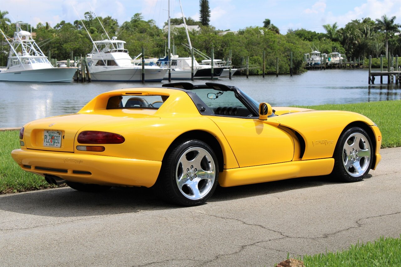 2002 Dodge Viper RT/10   - Photo 3 - Stuart, FL 34997