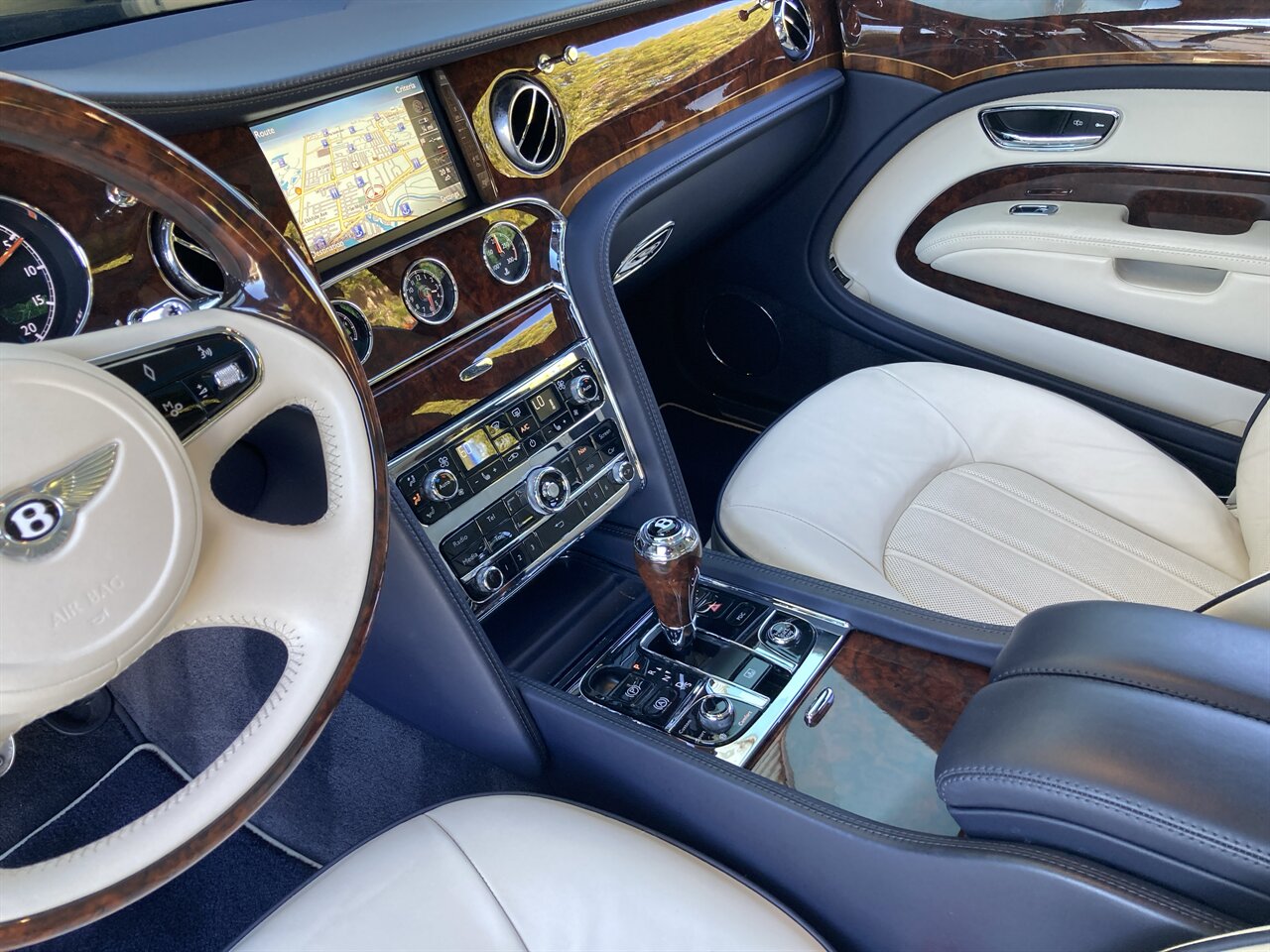 2016 Bentley Mulsanne   - Photo 30 - Stuart, FL 34997