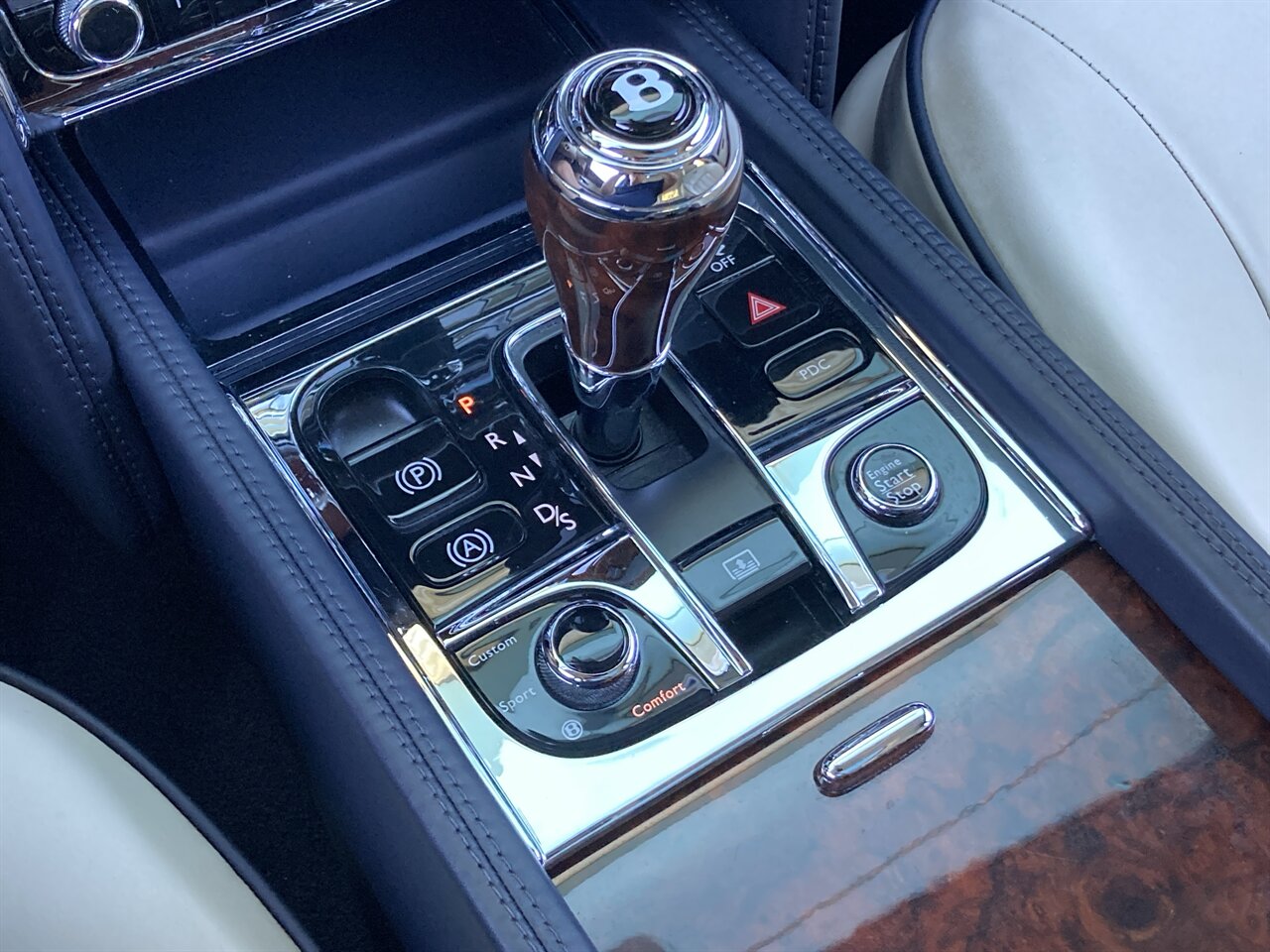 2016 Bentley Mulsanne   - Photo 36 - Stuart, FL 34997