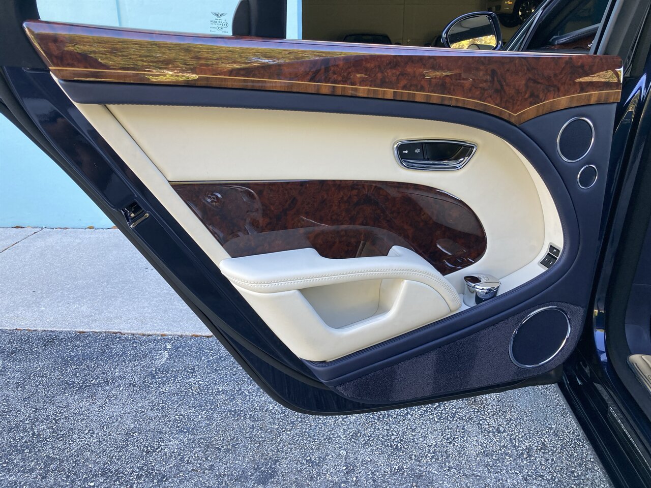 2016 Bentley Mulsanne   - Photo 44 - Stuart, FL 34997