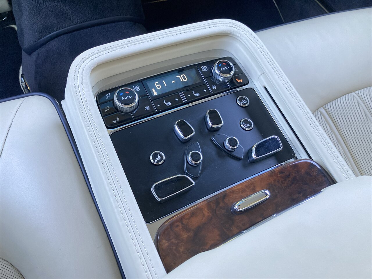 2016 Bentley Mulsanne   - Photo 39 - Stuart, FL 34997