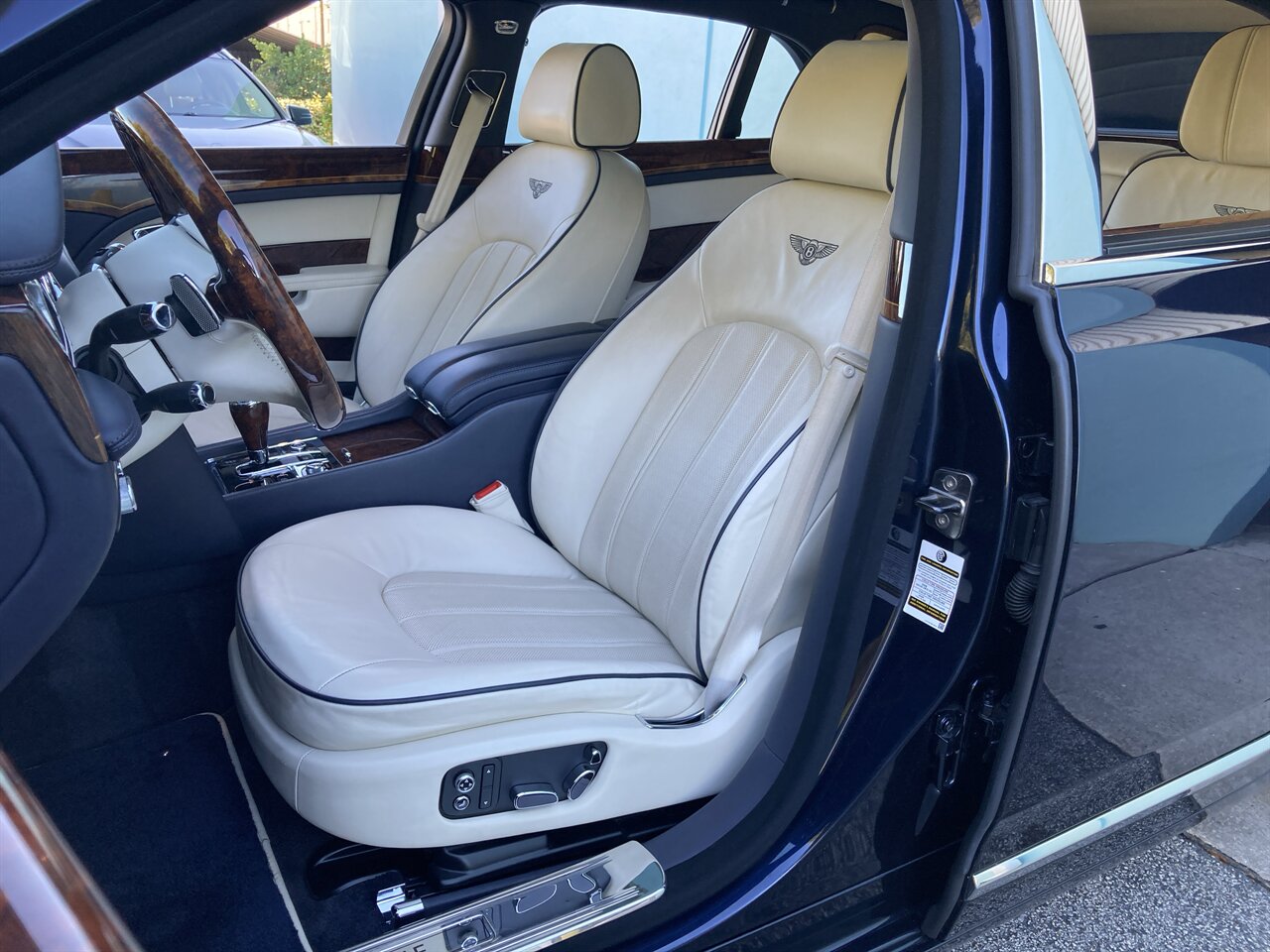 2016 Bentley Mulsanne   - Photo 15 - Stuart, FL 34997