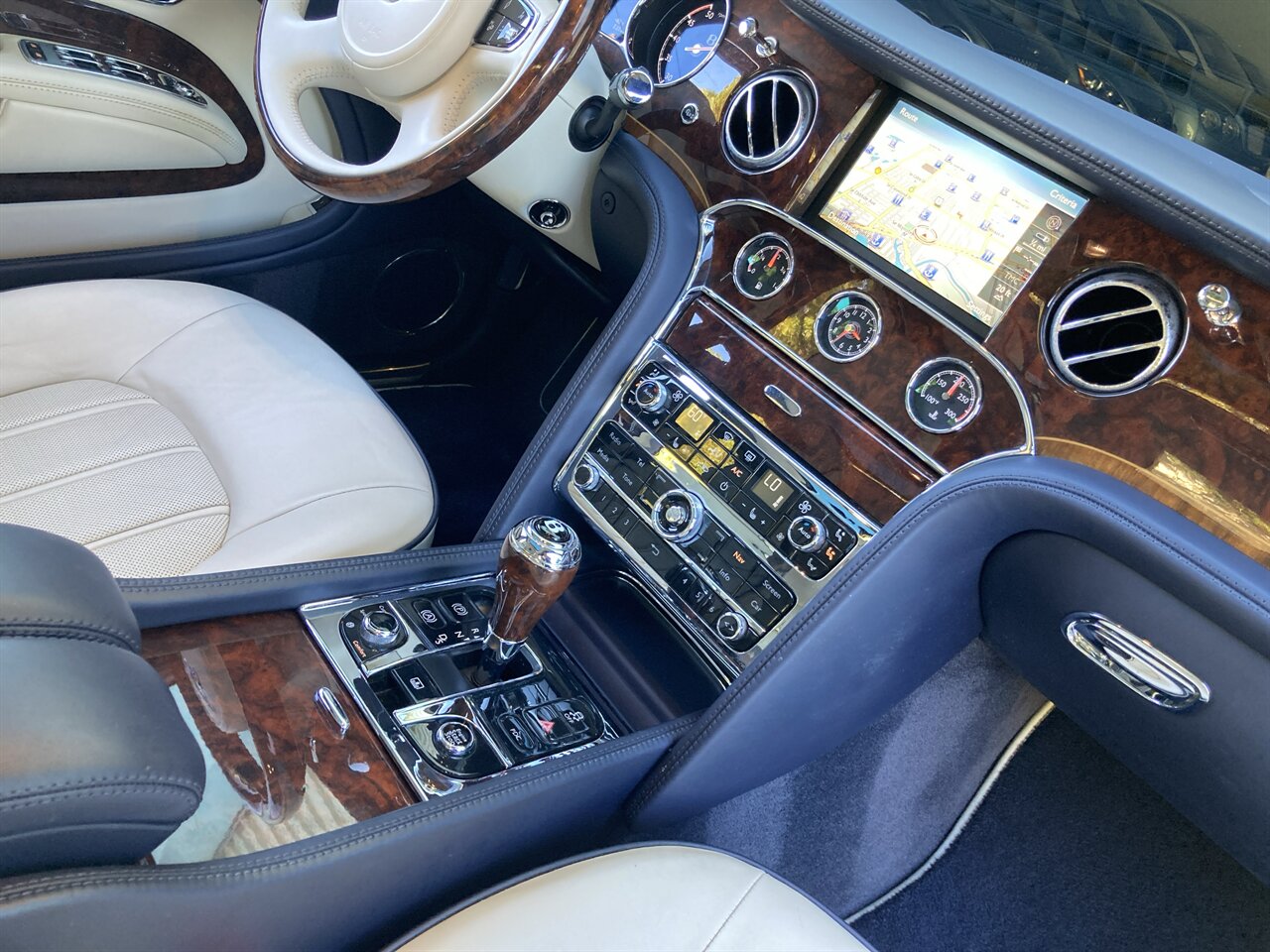 2016 Bentley Mulsanne   - Photo 37 - Stuart, FL 34997