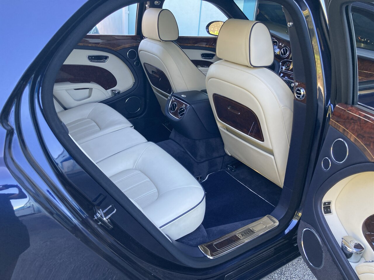 2016 Bentley Mulsanne   - Photo 19 - Stuart, FL 34997