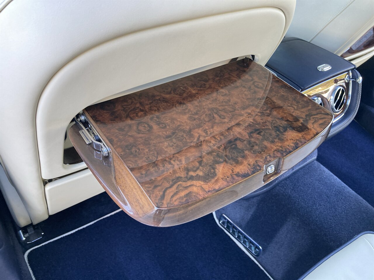 2016 Bentley Mulsanne   - Photo 40 - Stuart, FL 34997