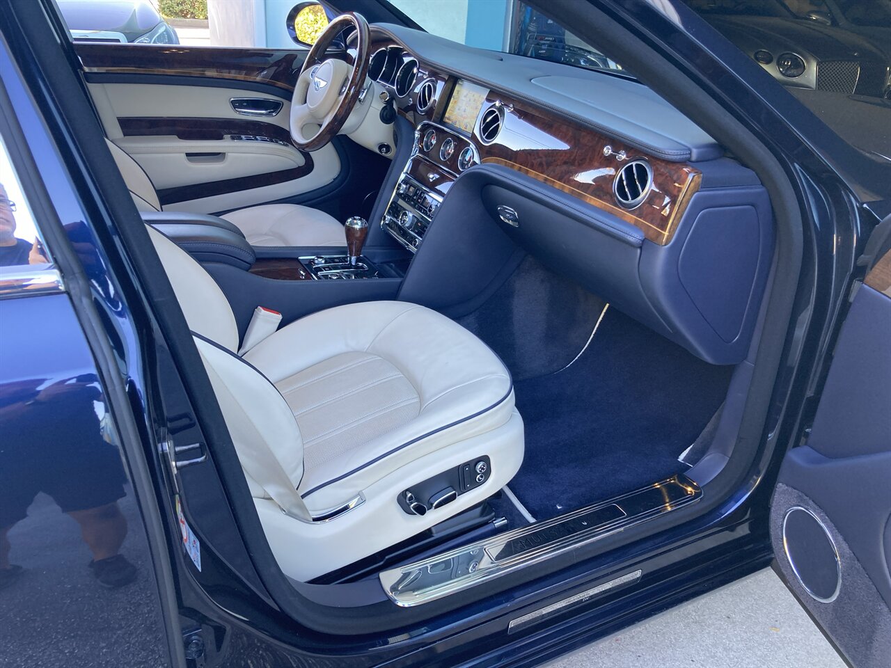 2016 Bentley Mulsanne   - Photo 21 - Stuart, FL 34997