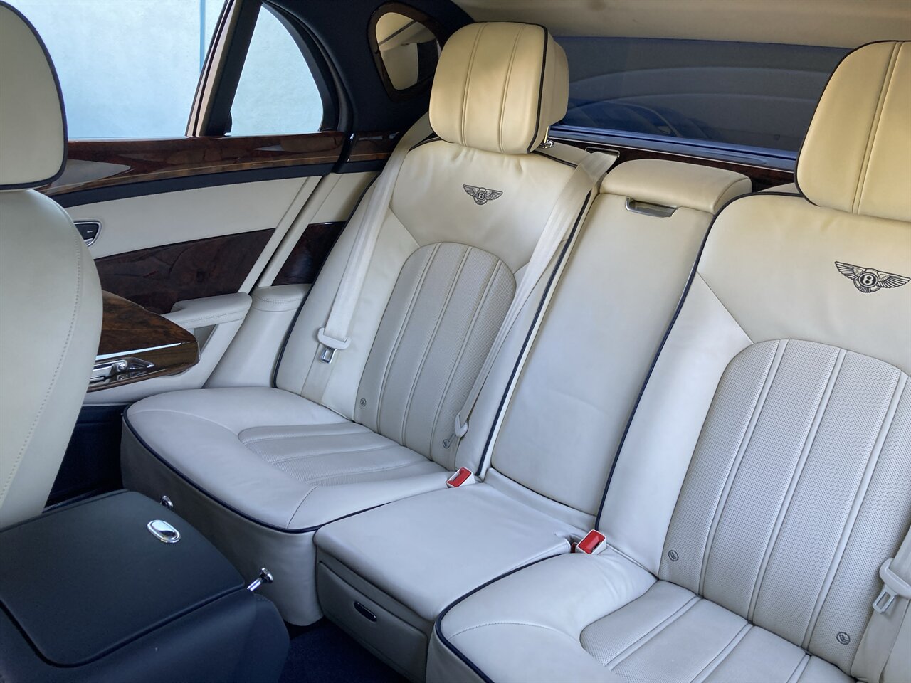 2016 Bentley Mulsanne   - Photo 17 - Stuart, FL 34997