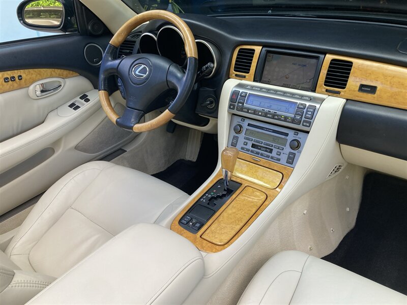 2002 Lexus SC 430  