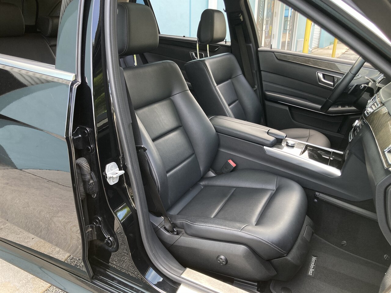 2014 Mercedes-Benz E 350 Sport 4MATIC - Photo 21 - Stuart, FL 34997