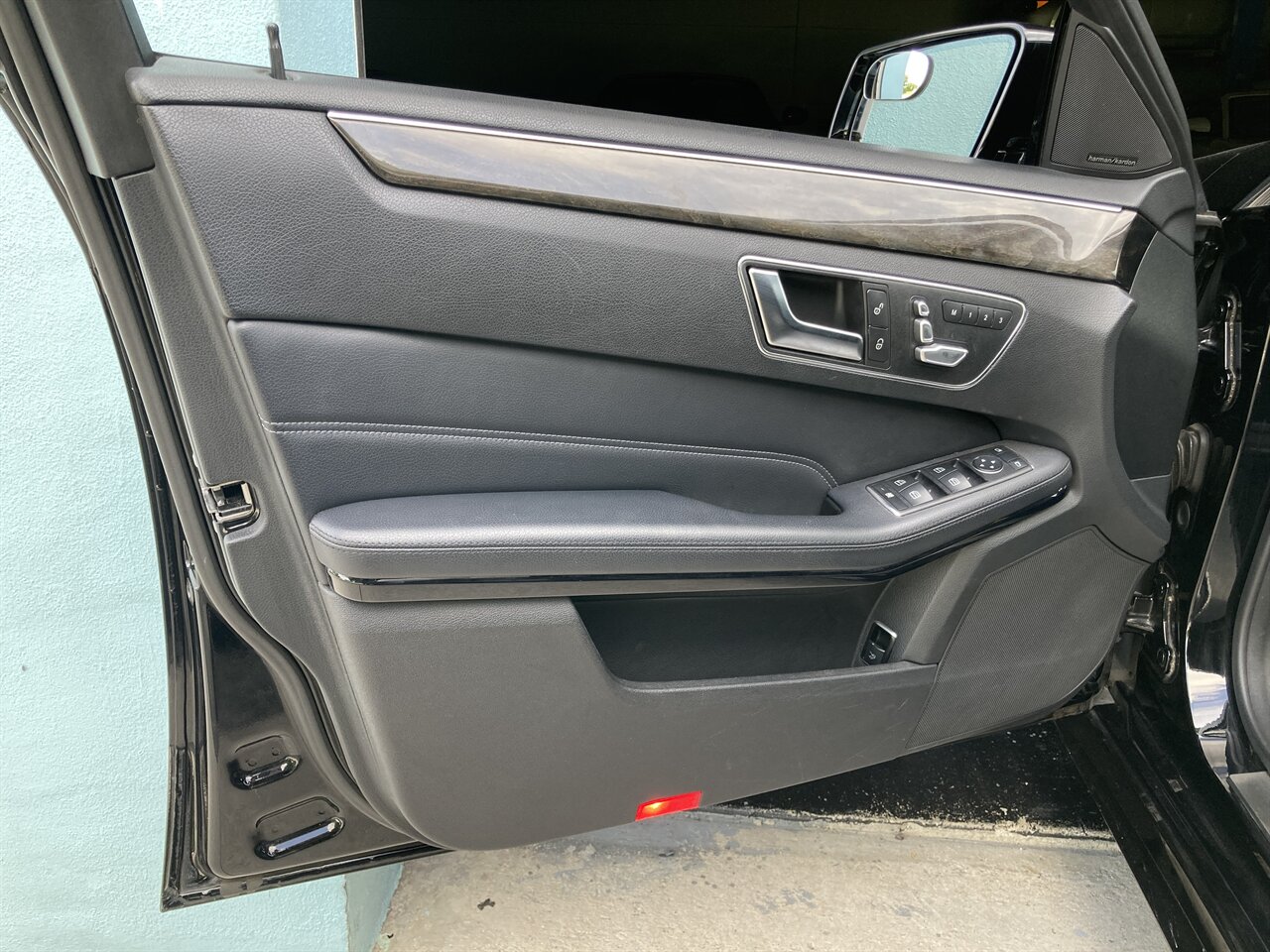 2014 Mercedes-Benz E 350 Sport 4MATIC - Photo 32 - Stuart, FL 34997