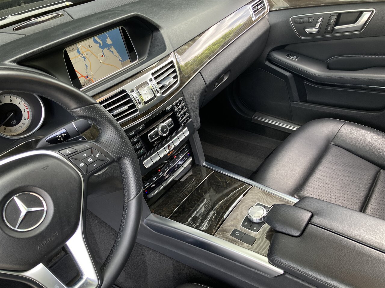 2014 Mercedes-Benz E 350 Sport 4MATIC - Photo 27 - Stuart, FL 34997