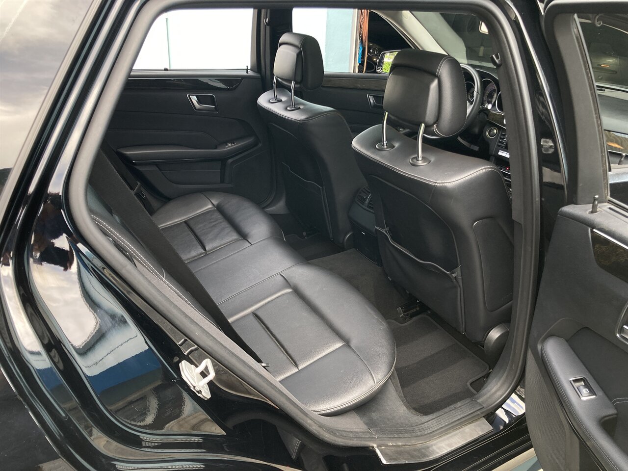 2014 Mercedes-Benz E 350 Sport 4MATIC - Photo 20 - Stuart, FL 34997