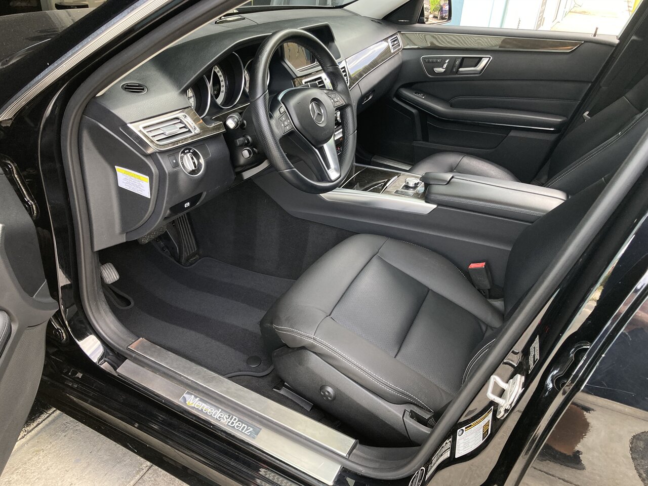 2014 Mercedes-Benz E 350 Sport 4MATIC - Photo 15 - Stuart, FL 34997