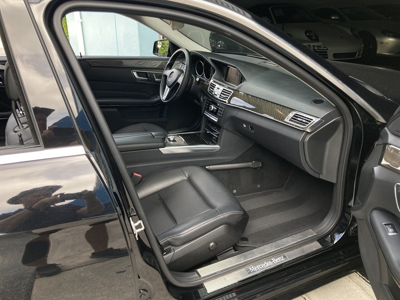 2014 Mercedes-Benz E 350 Sport 4MATIC - Photo 22 - Stuart, FL 34997