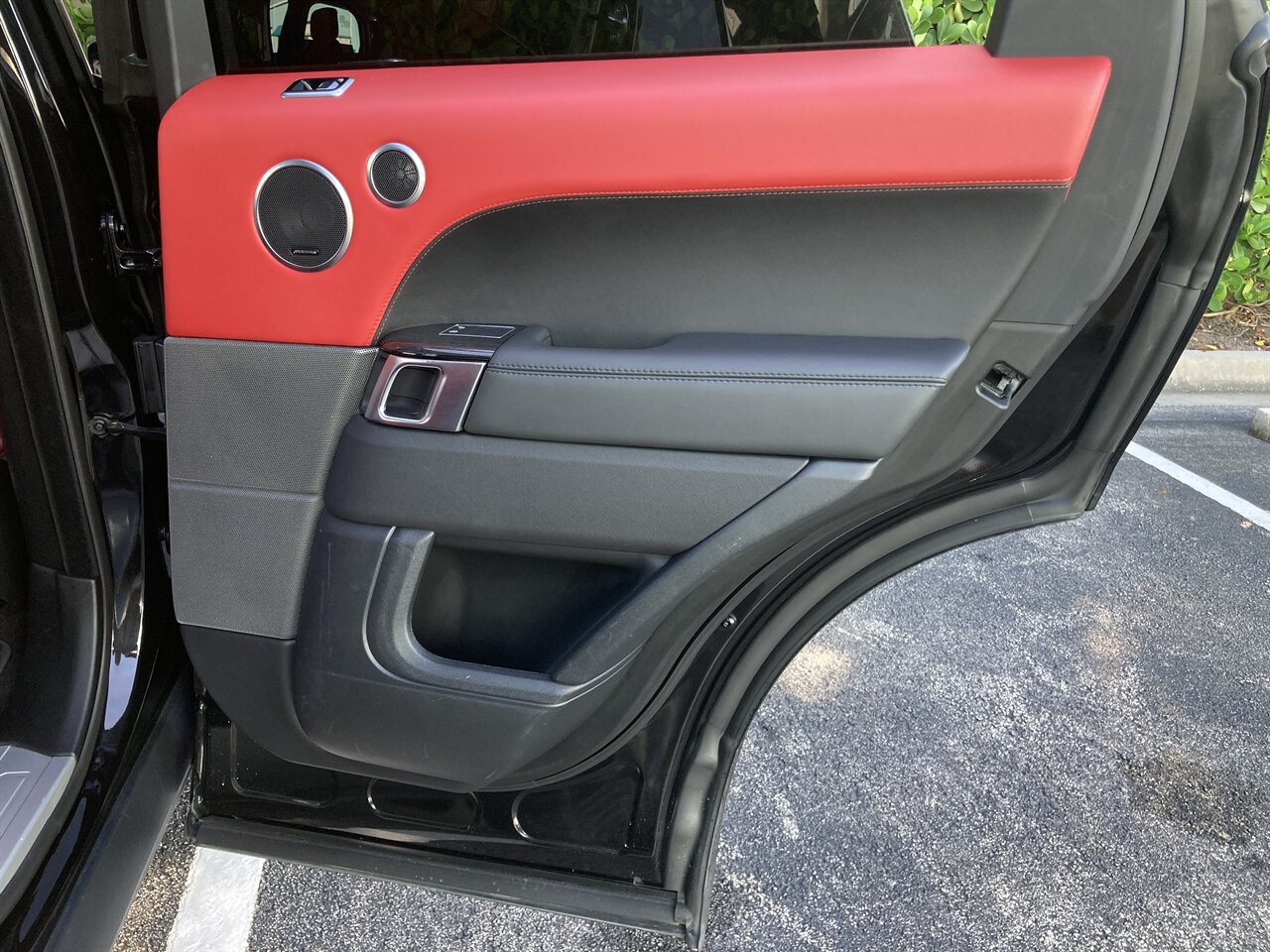 2019 Land Rover Range Rover Sport Supercharged Dynamic   - Photo 37 - Stuart, FL 34997