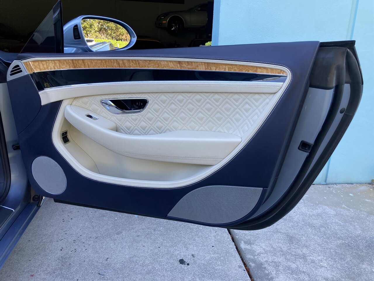 2020 Bentley Continental GTC - Photo 31 - Stuart, FL 34997