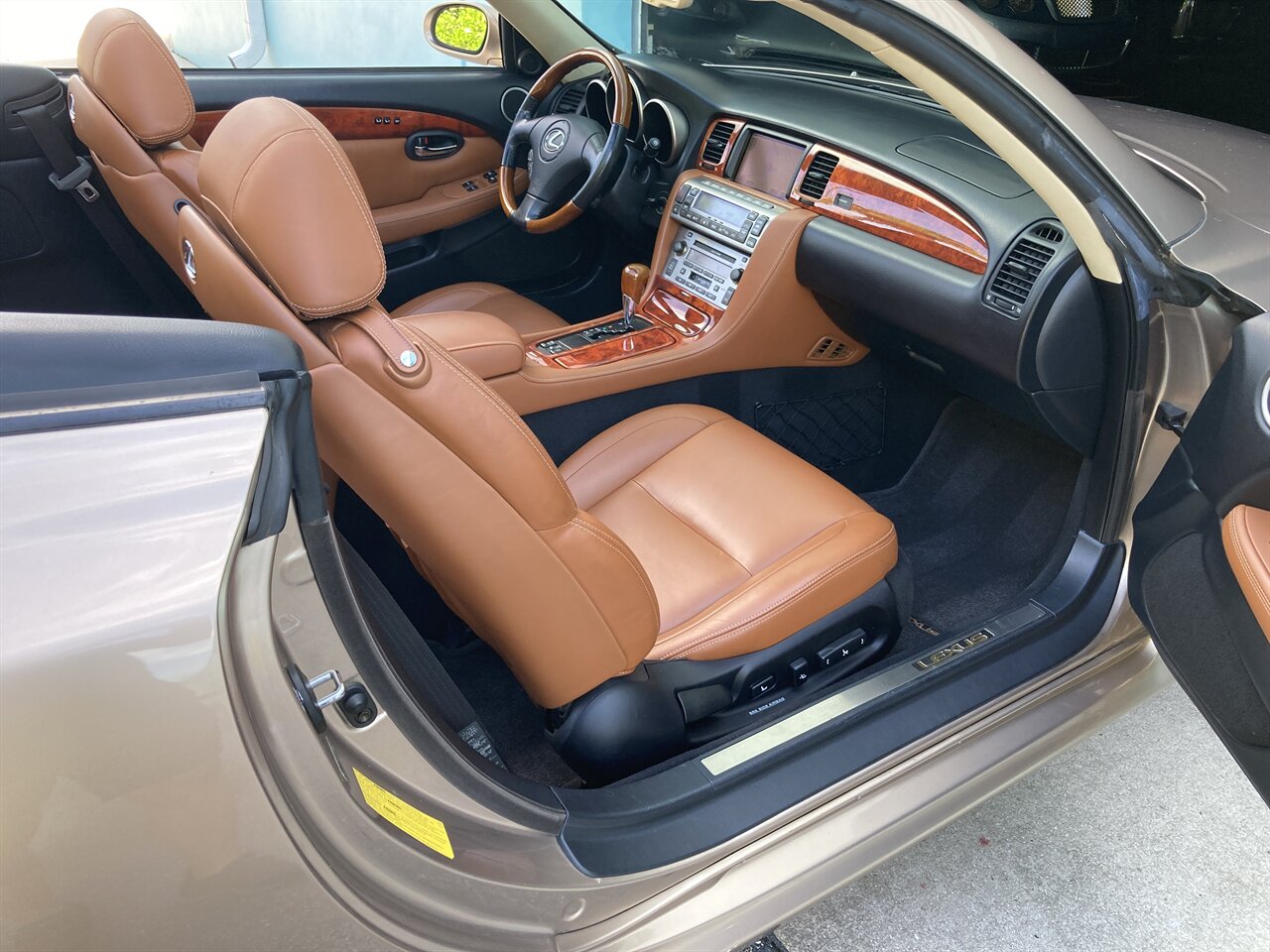2004 Lexus SC 430   - Photo 17 - Stuart, FL 34997