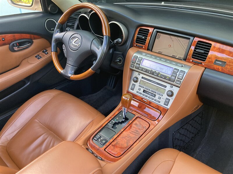 2004 Lexus SC 430