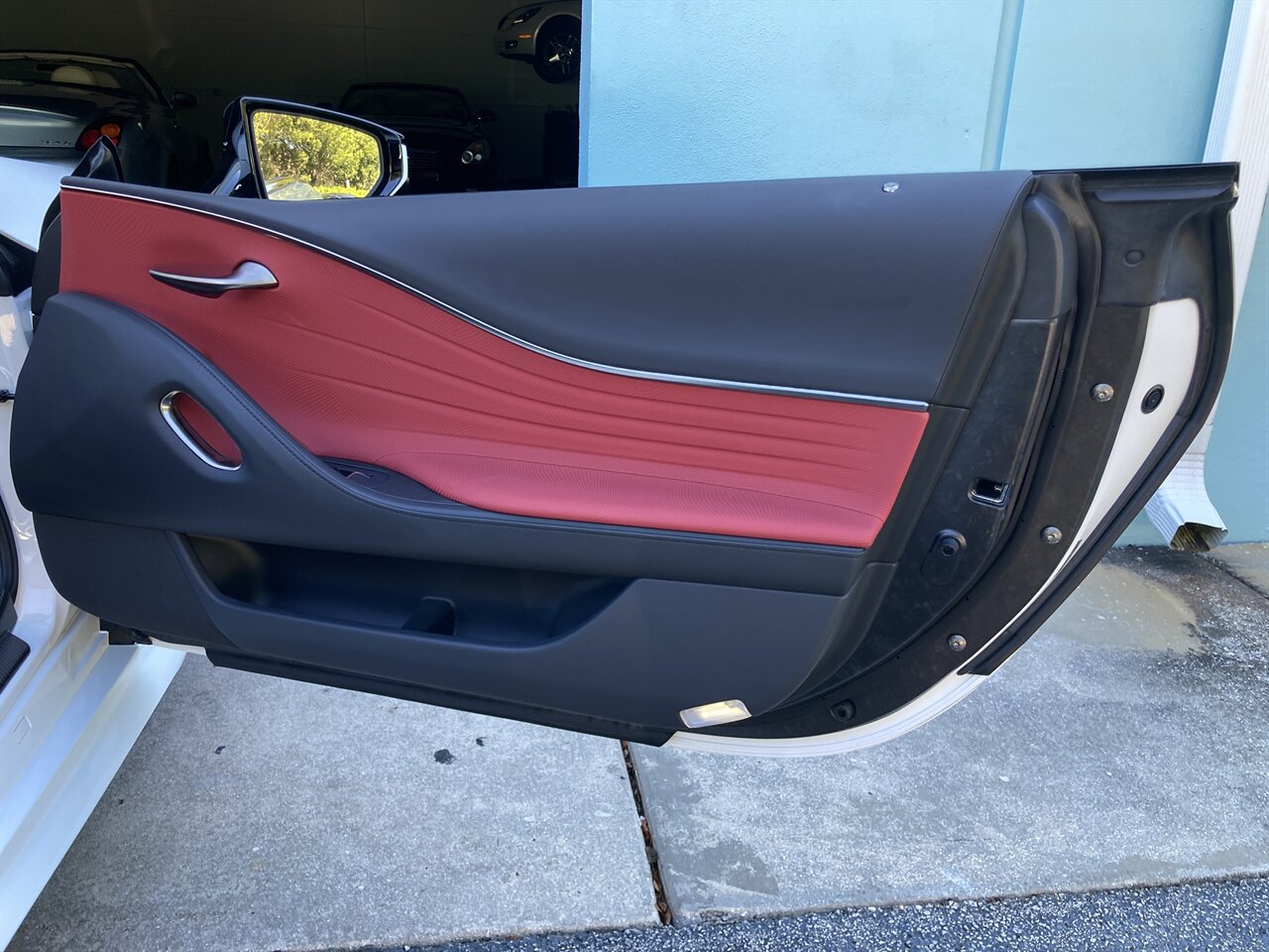 2023 Lexus LC 500 Convertible - Photo 35 - Stuart, FL 34997