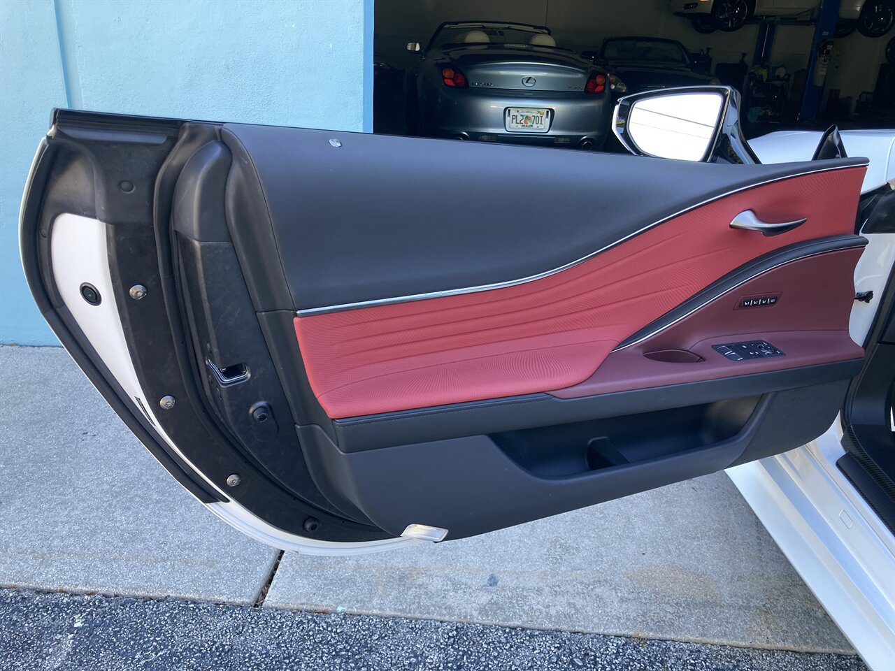 2023 Lexus LC 500 Convertible - Photo 34 - Stuart, FL 34997