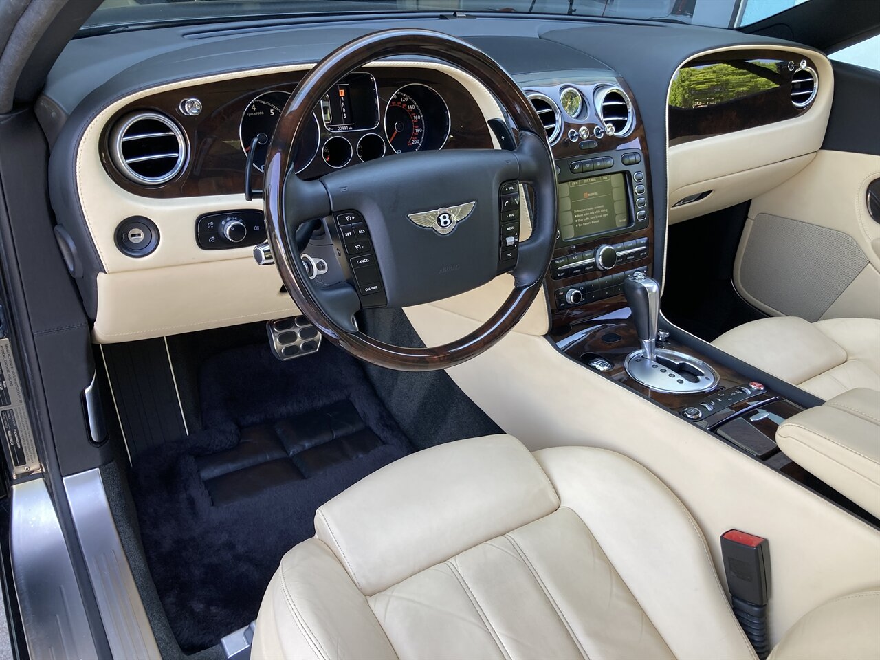 2006 Bentley Continental GT   - Photo 20 - Stuart, FL 34997