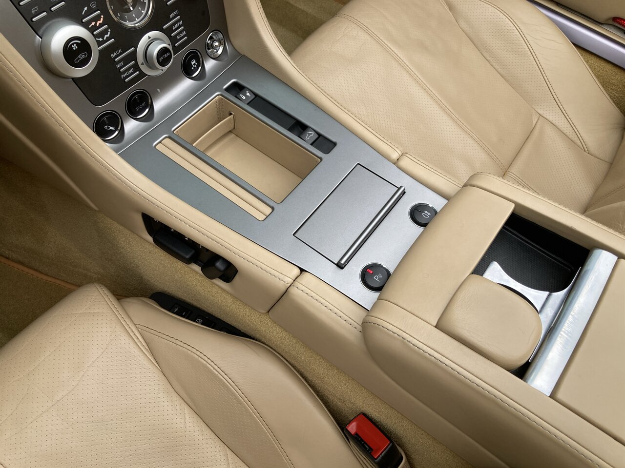 2011 Aston Martin DB9 Volante - Photo 29 - Stuart, FL 34997
