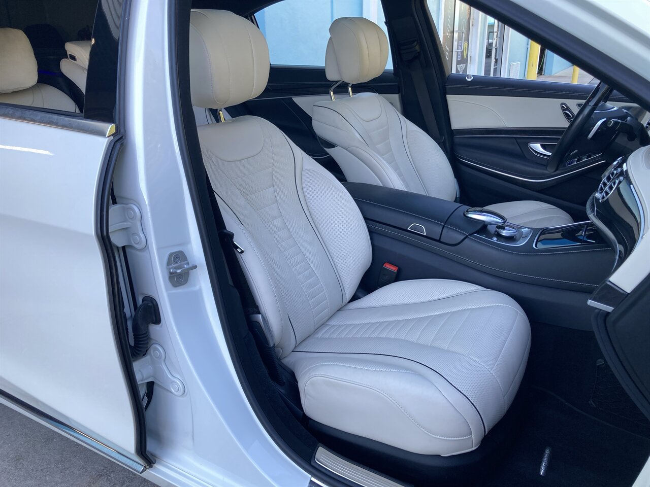 2017 Mercedes-Benz S 550 4MATIC - Photo 20 - Stuart, FL 34997