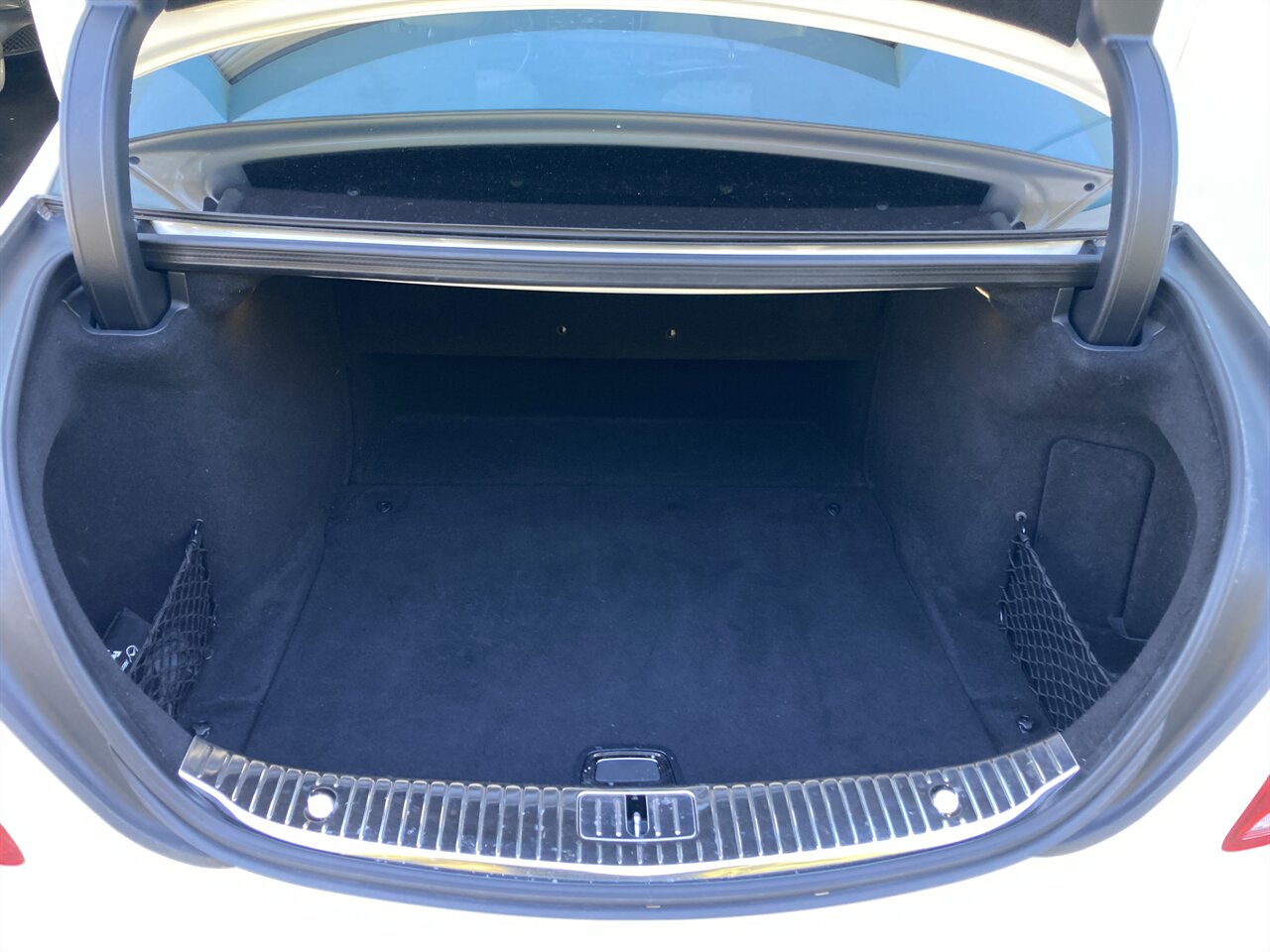 2017 Mercedes-Benz S 550 4MATIC - Photo 36 - Stuart, FL 34997