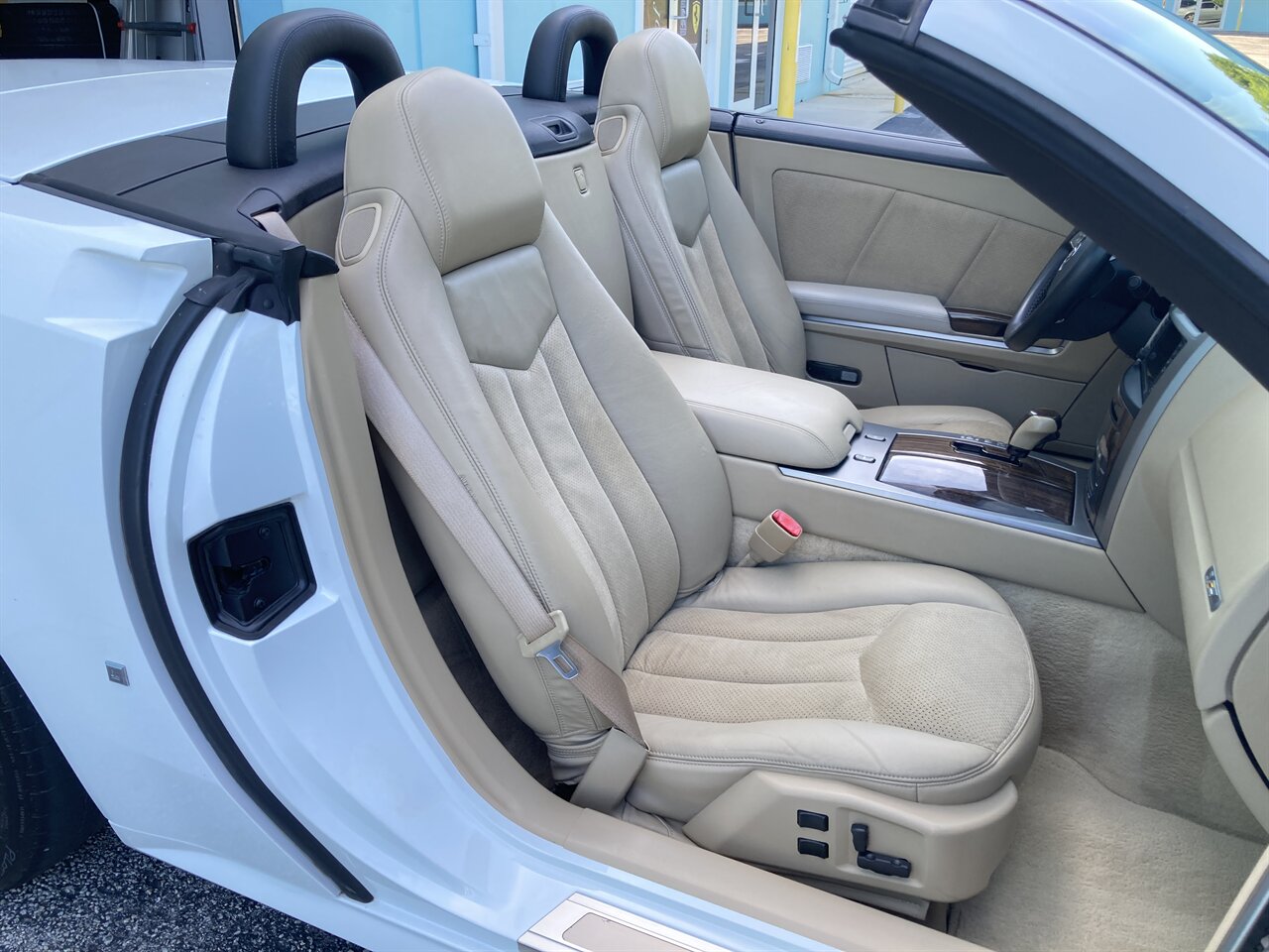 2008 Cadillac XLR-V   - Photo 16 - Stuart, FL 34997