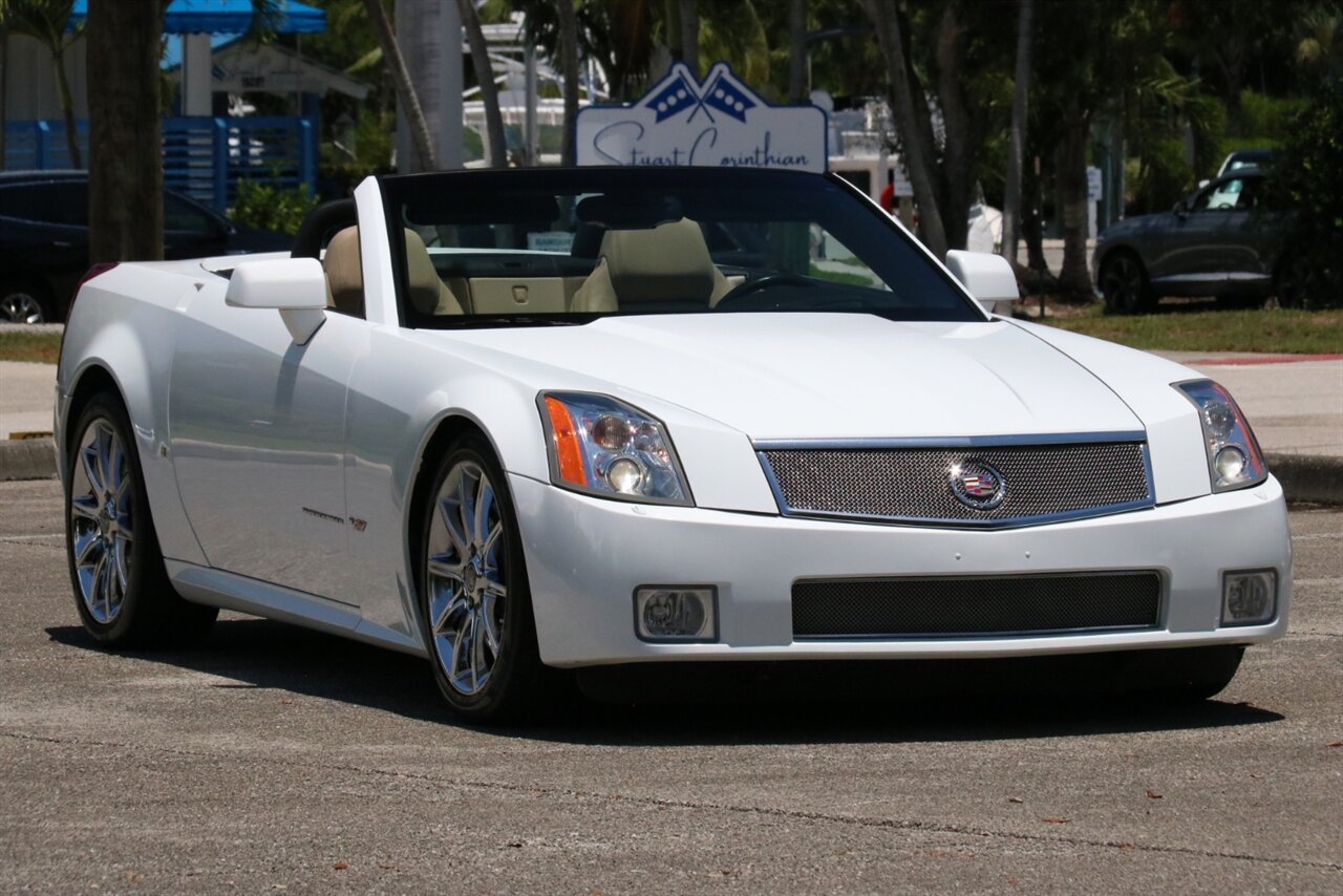 2008 Cadillac XLR-V   - Photo 10 - Stuart, FL 34997