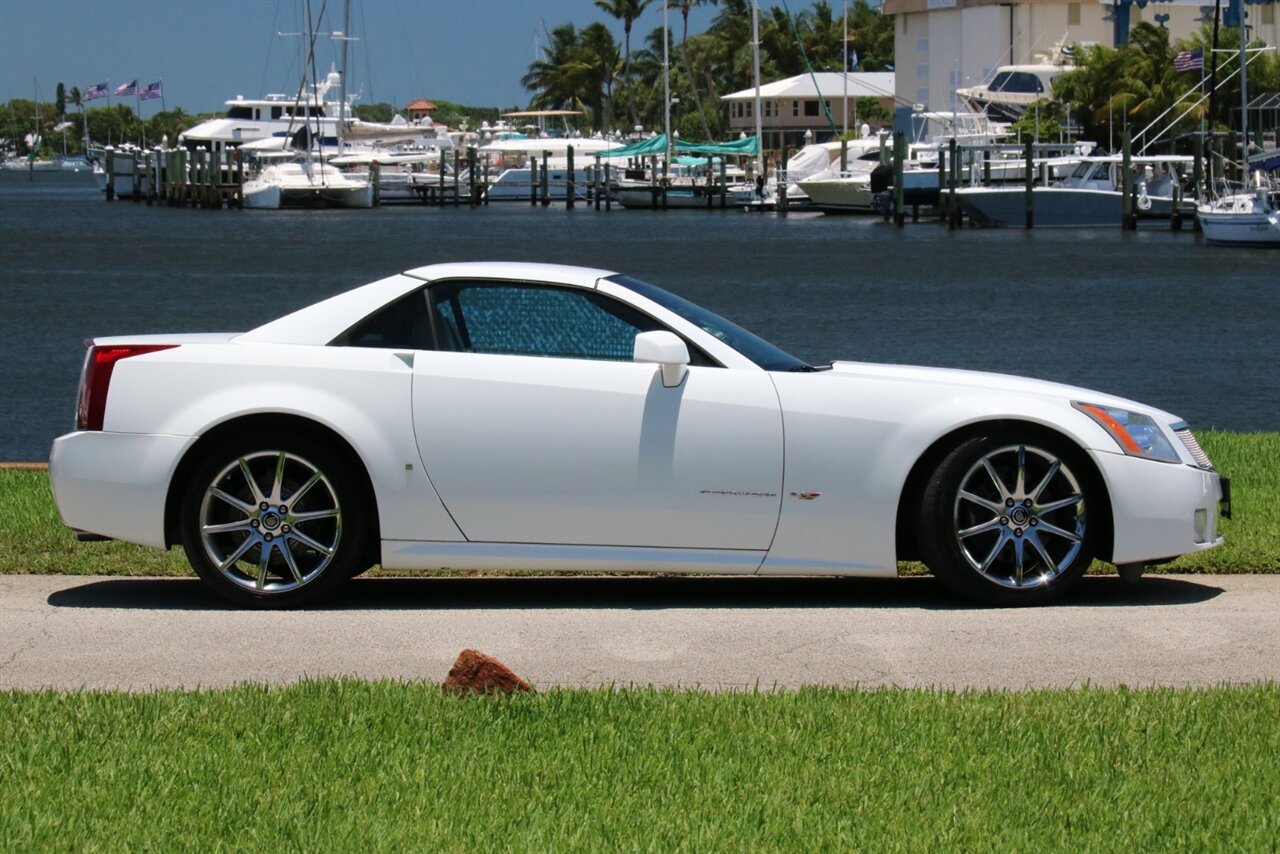 2008 Cadillac XLR-V   - Photo 7 - Stuart, FL 34997