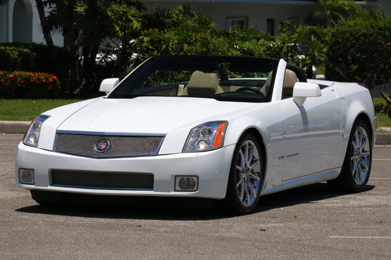 2008 Cadillac XLR-V   - Photo 11 - Stuart, FL 34997