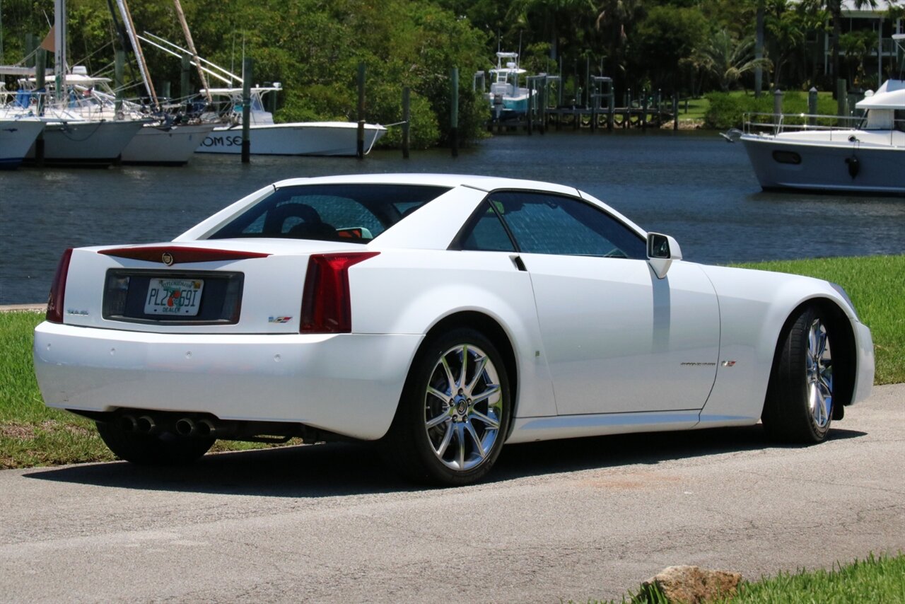 2008 Cadillac XLR-V   - Photo 3 - Stuart, FL 34997
