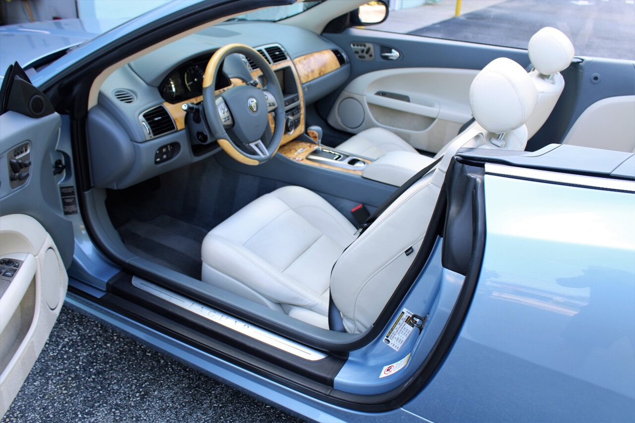 2007 Jaguar XK Convertible   - Photo 14 - Stuart, FL 34997