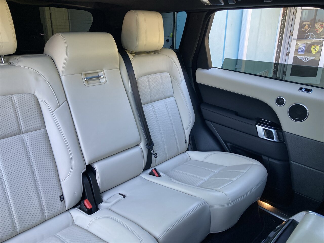 2019 Land Rover Range Rover Sport Supercharged Dynamic - Photo 18 - Stuart, FL 34997