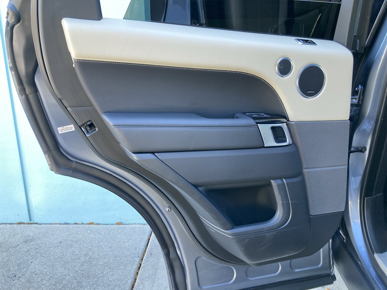 2019 Land Rover Range Rover Sport Supercharged Dynamic - Photo 38 - Stuart, FL 34997