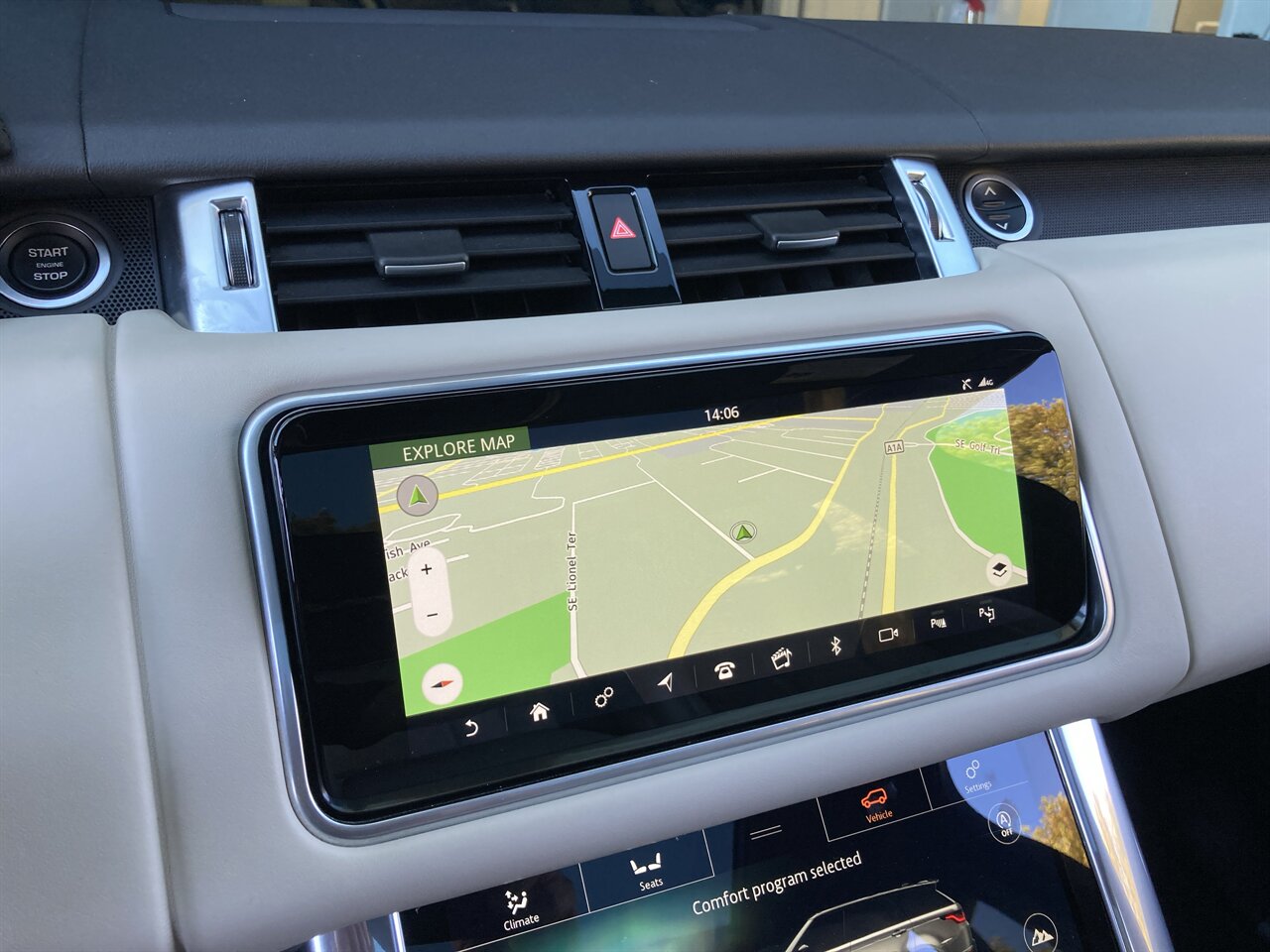 2019 Land Rover Range Rover Sport Supercharged Dynamic - Photo 29 - Stuart, FL 34997