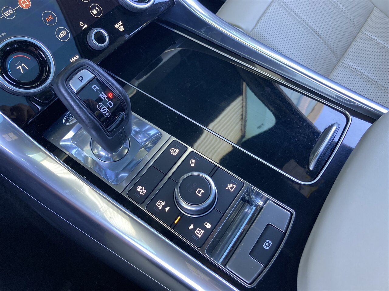 2019 Land Rover Range Rover Sport Supercharged Dynamic - Photo 31 - Stuart, FL 34997