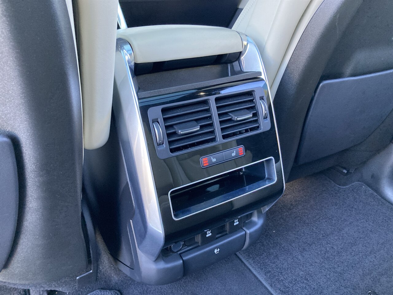 2019 Land Rover Range Rover Sport Supercharged Dynamic - Photo 32 - Stuart, FL 34997