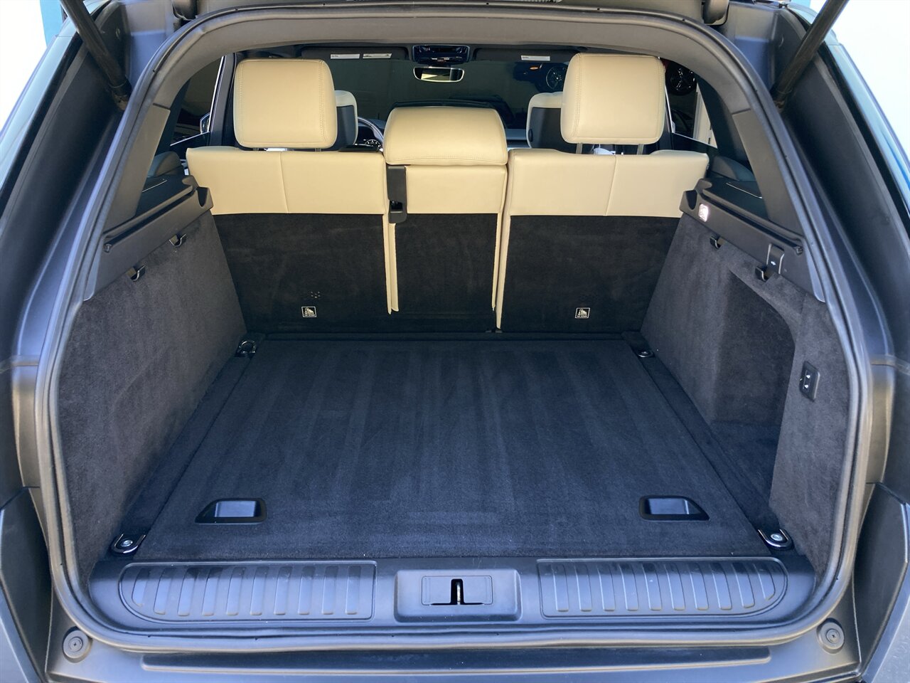 2019 Land Rover Range Rover Sport Supercharged Dynamic - Photo 40 - Stuart, FL 34997