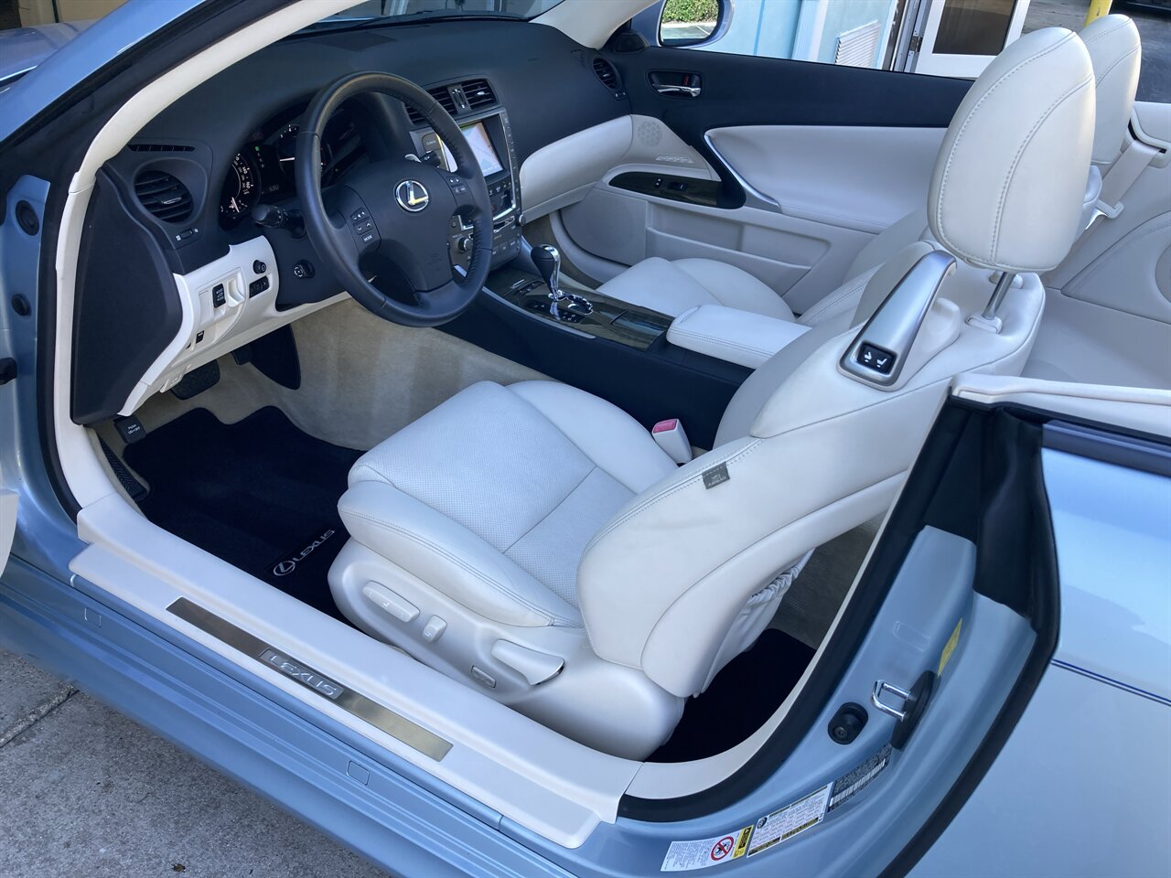 2010 Lexus IS 350C   - Photo 14 - Stuart, FL 34997