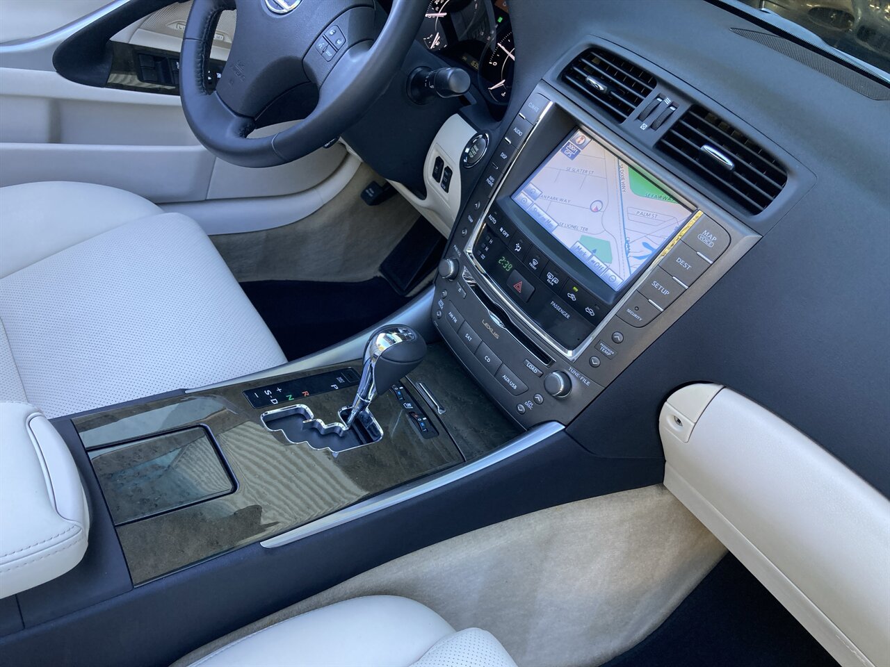 2010 Lexus IS 350C   - Photo 26 - Stuart, FL 34997