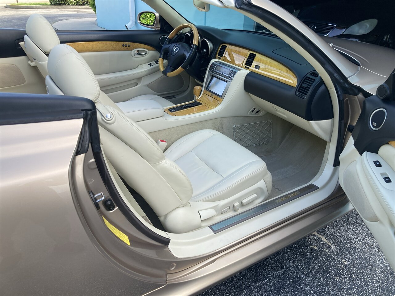 2005 Lexus SC 430 - Photo 17 - Stuart, FL 34997
