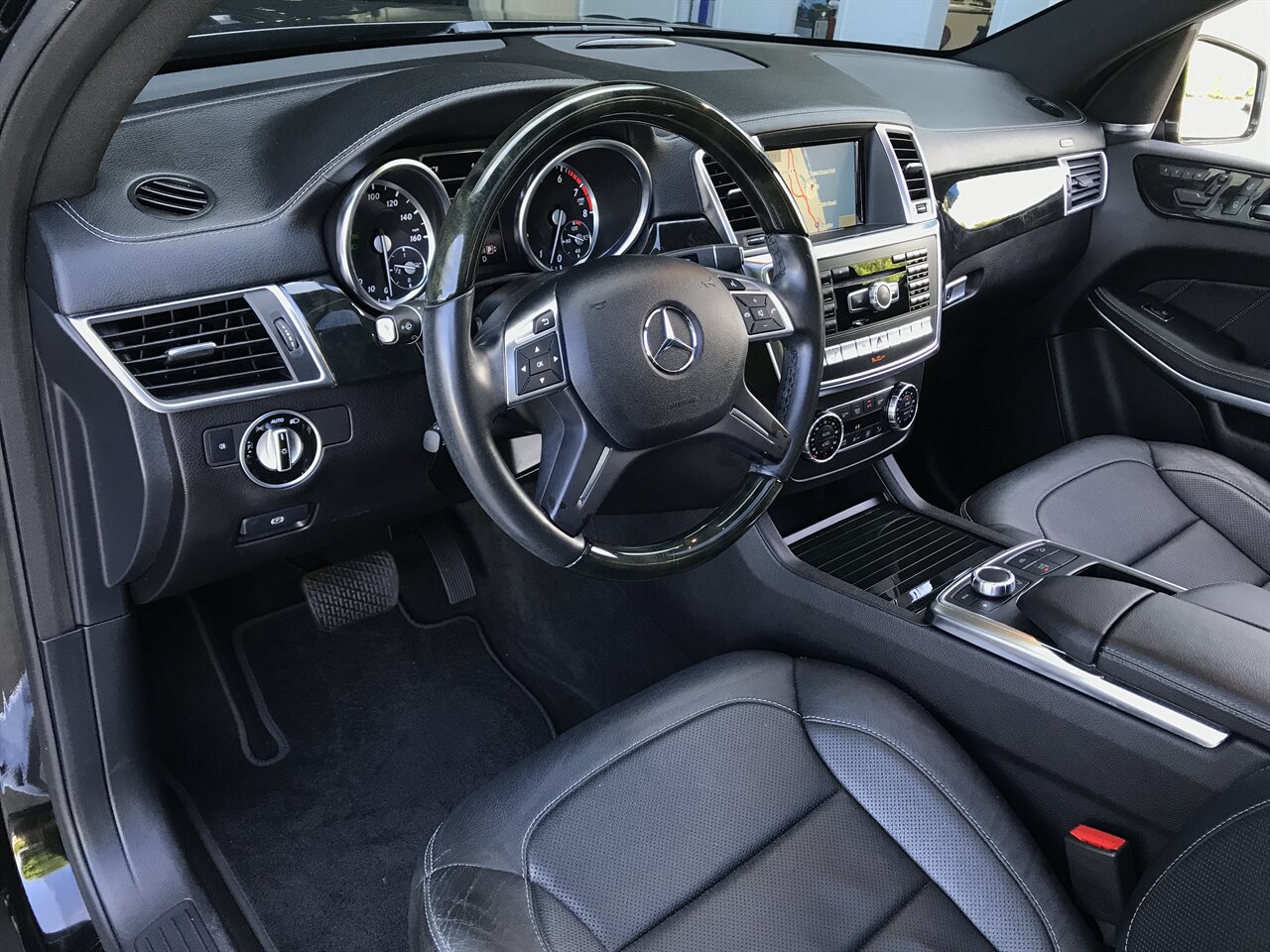 2014 Mercedes-Benz GL 550 4MATIC   - Photo 24 - Stuart, FL 34997