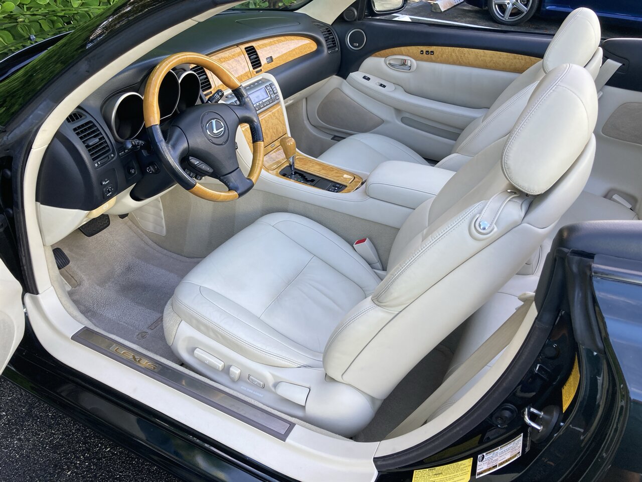 2005 Lexus SC 430 - Photo 14 - Stuart, FL 34997